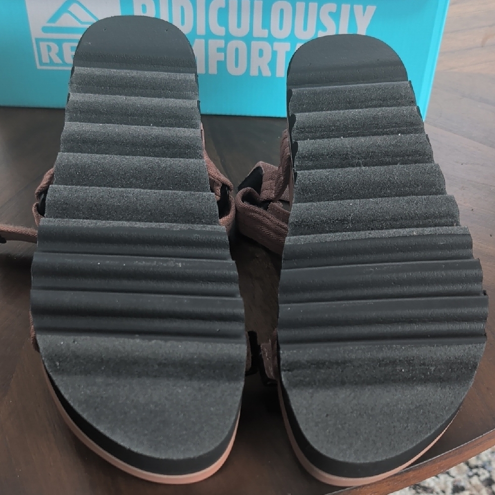 Reef Women's Sandals 9 Rem Hi Mauve and Black - Picture 3 of 6